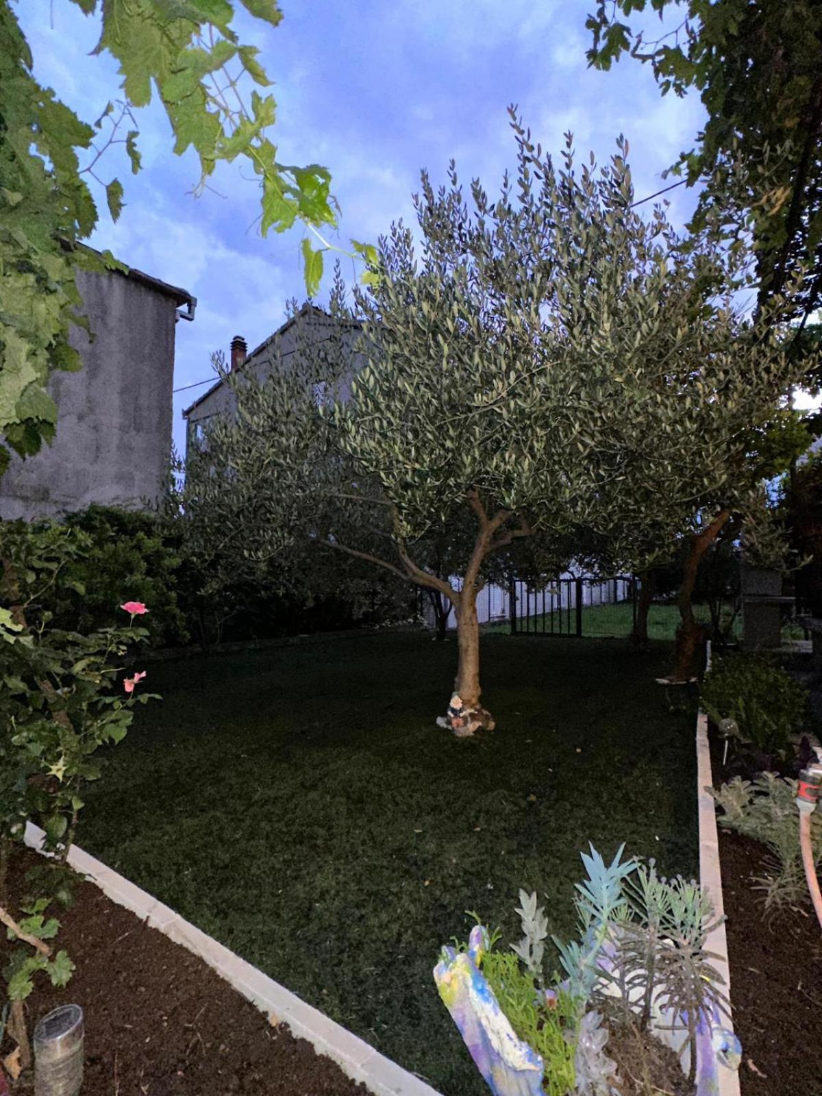 Stone Sun Apartment Kastela Exterior photo